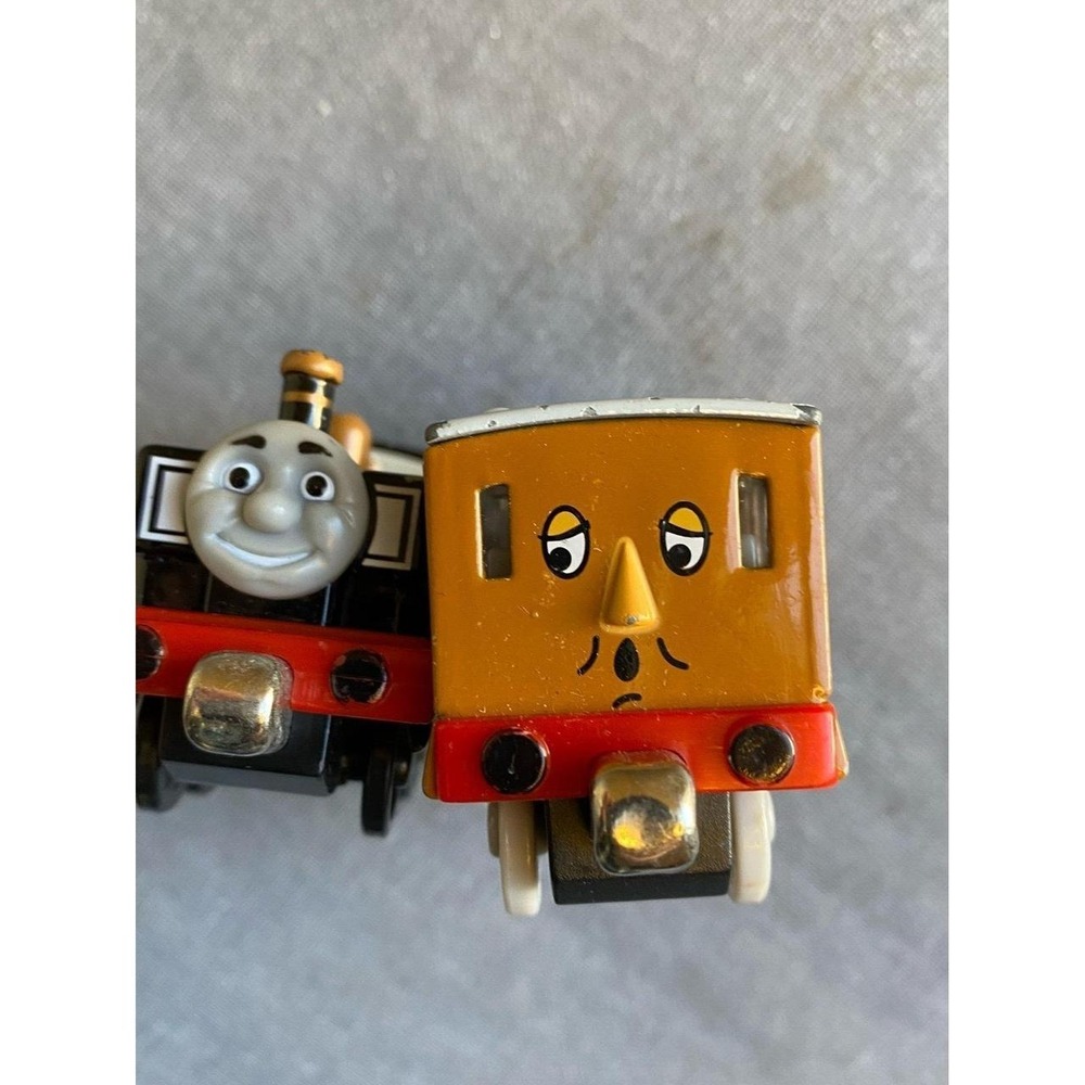 Thomas The Train 2002 Annie 2006 Freddie sku32